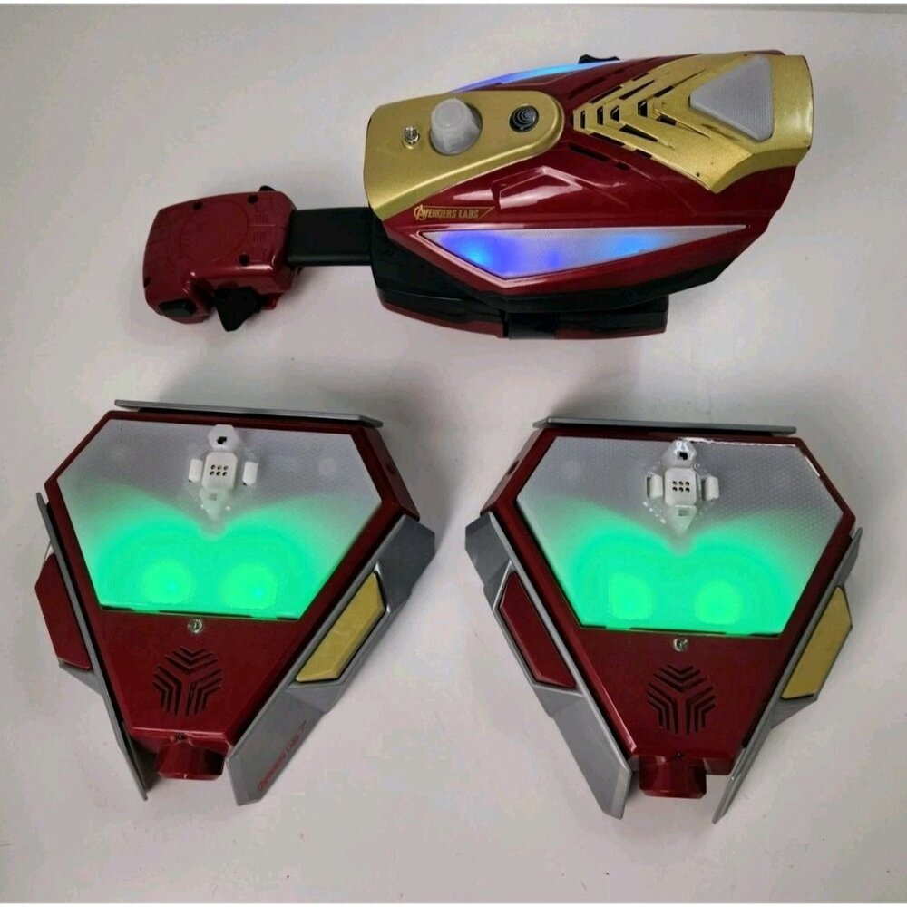Disney Playmation Marvel Avengers Red Iron Man Repulser‎ Play Set Tested & Works